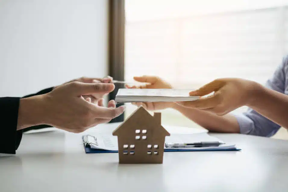 UK Mortgage Lender Scoring for clients with overseas property